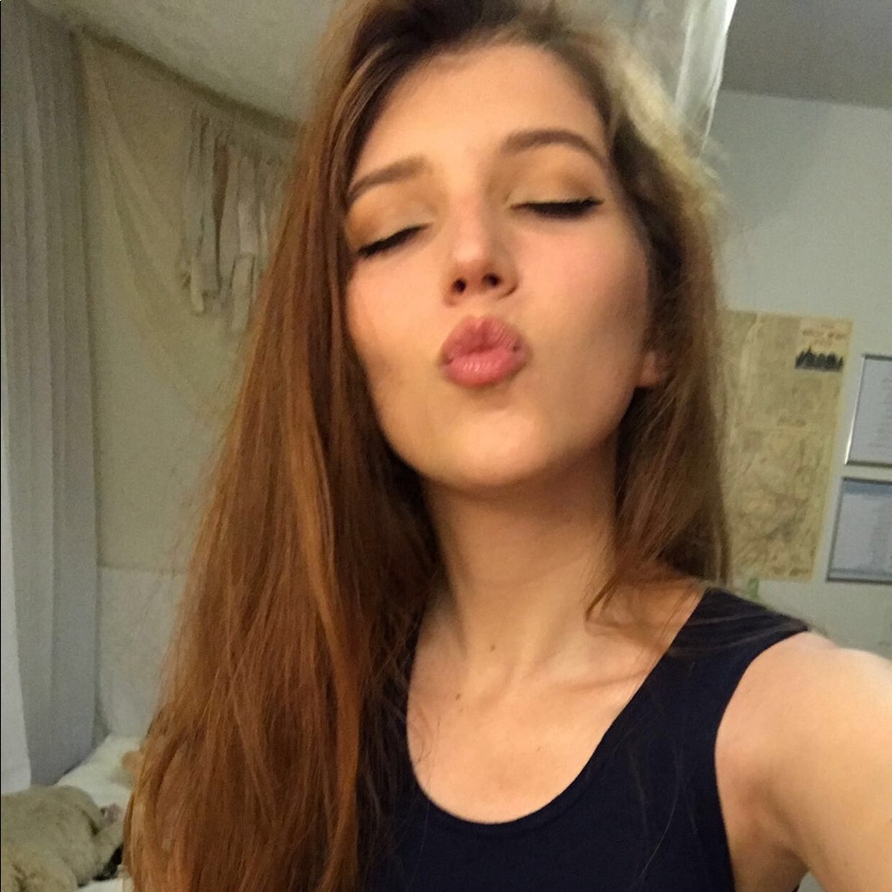 Meet your Posher, Amanda